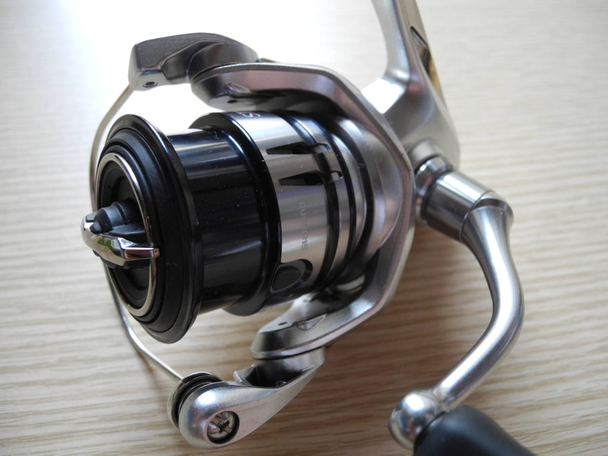 シマノ 19 ストラディック C2000SHG SHIMANO 19 STRADIC C2000SHG その 