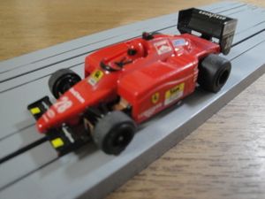 フェラーリ スロット カーのYahoo!オークション(旧ヤフオク!)の相場