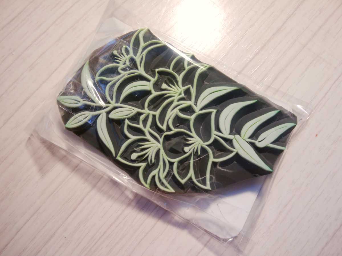 消しゴムはんこ はんこ スタンプ ハンドメイド 百合 一輪 定形外140円 ハンドクラフト 手工芸 売買されたオークション情報 Yahooの商品情報をアーカイブ公開 オークファン Aucfan Com