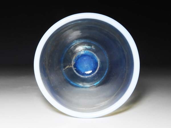 青足 氷コップ 乳白 明治大正ガラス 青白 関西初荷7 碗形 蝶文