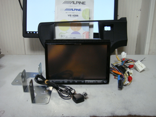 即決！アルパイン8インチSDナビ VIE-X066 アクア マイナーチェンジ前用