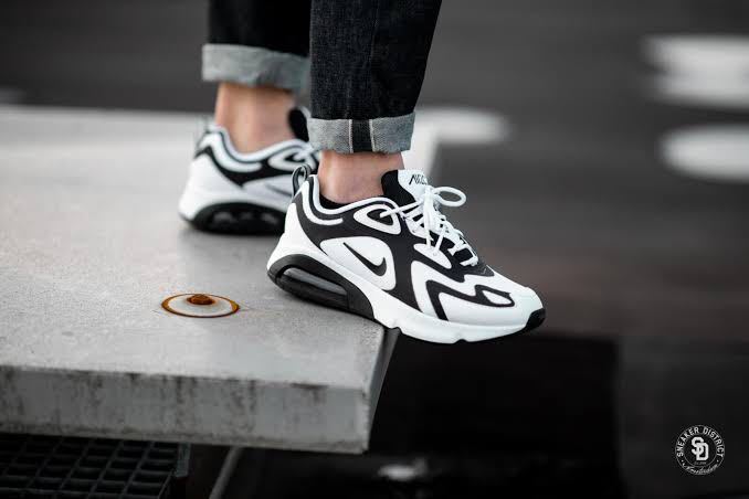 NIKE ナイキ エアマックス200 AQ2568-104 白黒 28cm Nike Men's Air