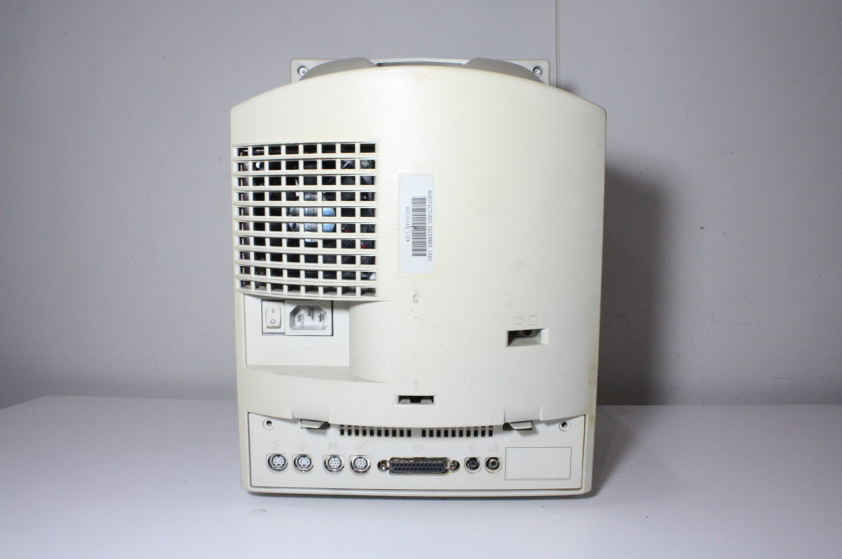 F2044【中古】Apple Macintosh Color Classic Ⅱ M1600 通電NG