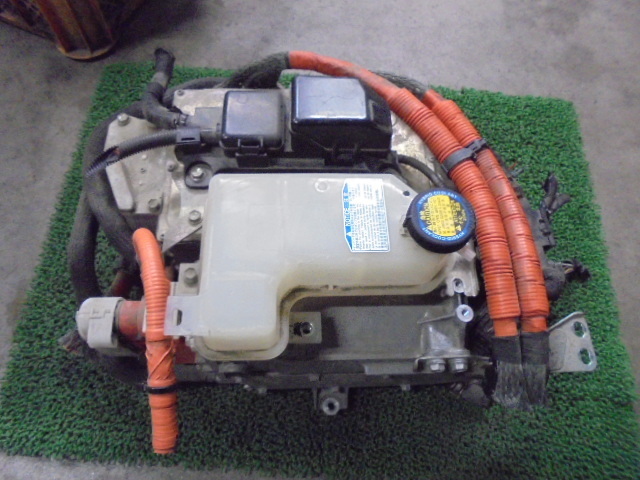AHR20W エスティマハイブリッド（トヨタ）の価格・スペック エスティマ