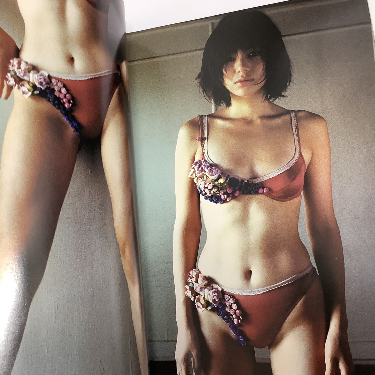 写真集 井川遥 Premium 1998 01 集英社 01年発行 井川遥 売買されたオークション情報 Yahooの商品情報をアーカイブ公開 オークファン Aucfan Com