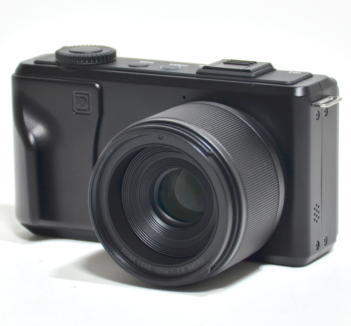 ☆バッテリー4個、元箱付！SIGMA シグマ DP3 Merrill コンパクト