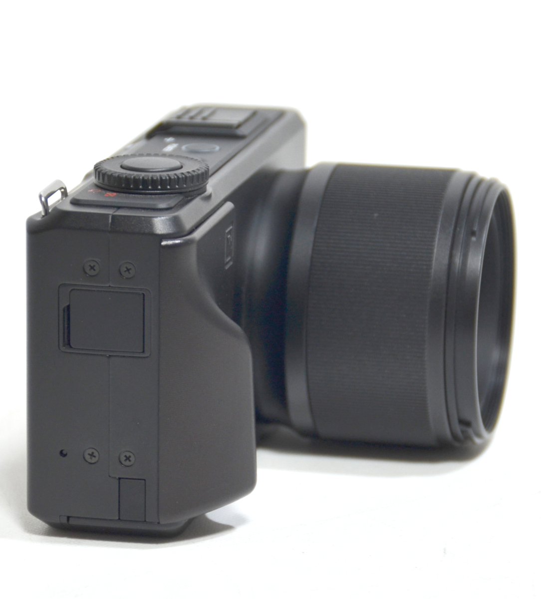 ☆バッテリー4個、元箱付！SIGMA シグマ DP3 Merrill コンパクト