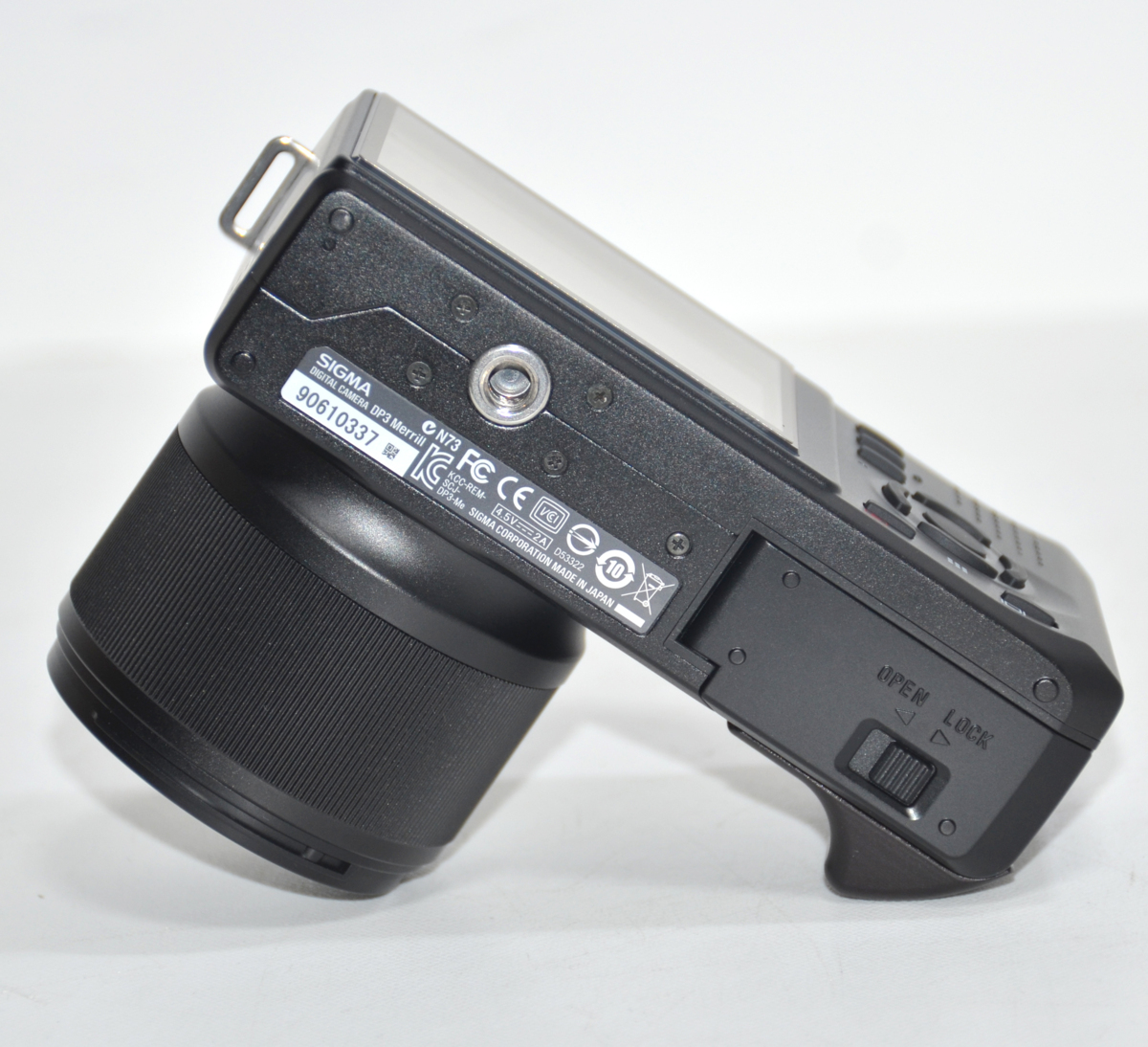 ☆バッテリー4個、元箱付！SIGMA シグマ DP3 Merrill コンパクト
