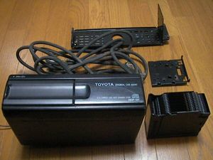 トヨタ純正カーオーデイオ TSP5424＋ＣＤチェンジャー HDP-121_1