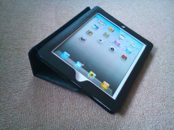 ★美品★ iPad2用ソフトレザーケース スリープ機能対応_3