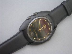 名門Junghans（ユンハンス）電波時計MEGASTAR（メガスター）黒 