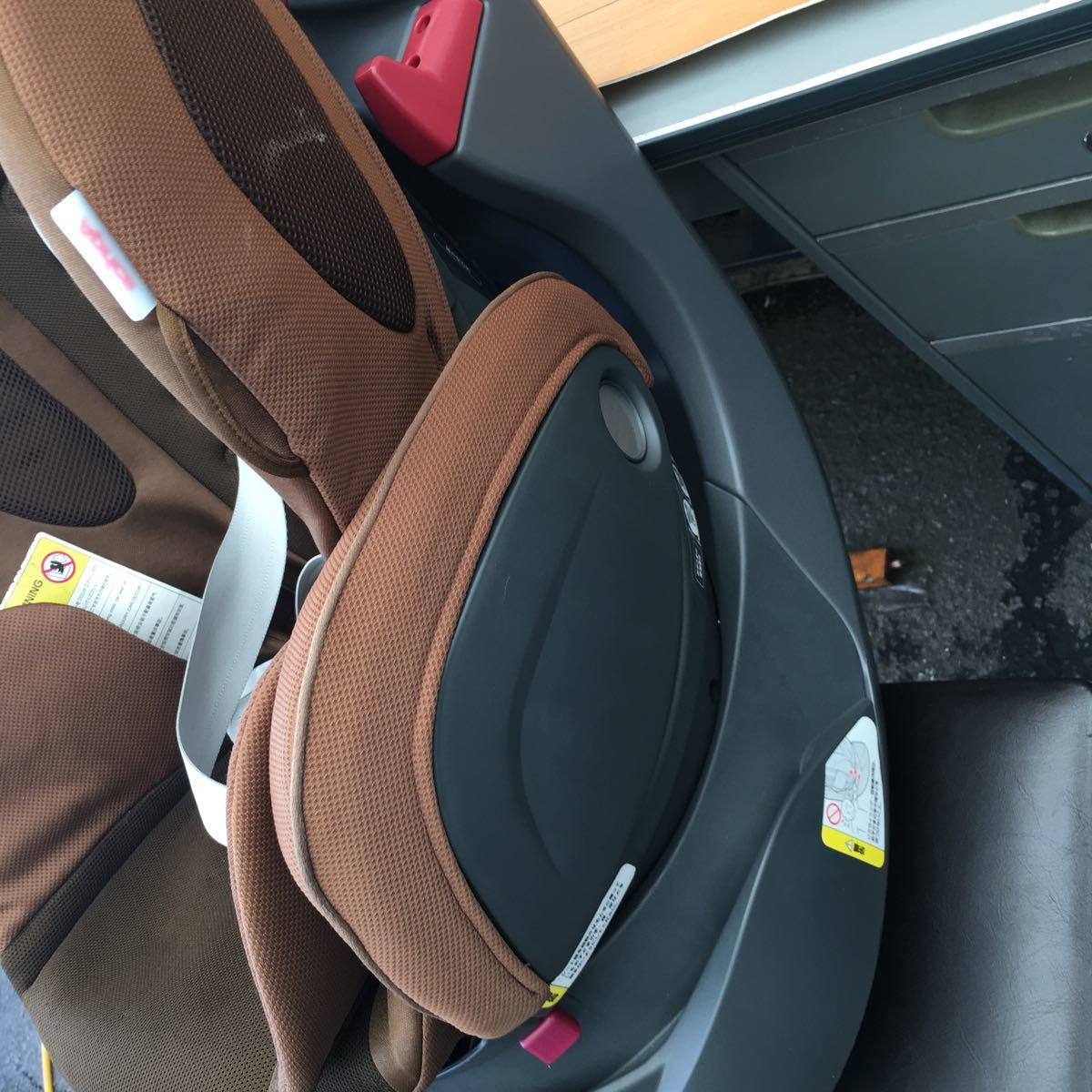 k31 佐川着払い　綺麗　禁煙車使用品　Aprica アップリカ チャイルドシート Fladea フラディア _5