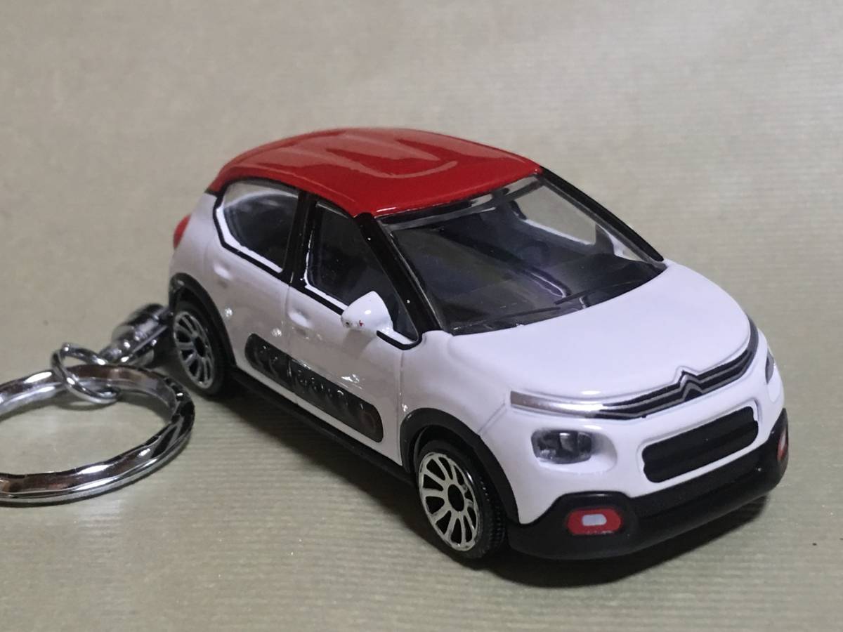 ■即決■キーホルダー■シトロエン C３■ホワイト 赤屋根■ダイキャストモデル■アクセサリー■キーチェーン■