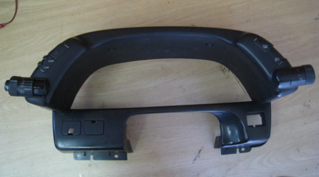 中古美品?! R32 □ 純正 メーターフード パネル スイッチ付属 