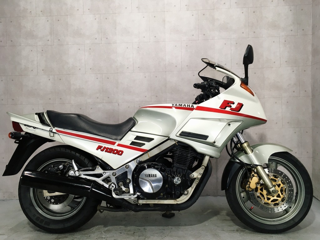ウイリー ウイリーハンXJR400S ハンドル メッキA⁄汎用22.2パイ 南京錠