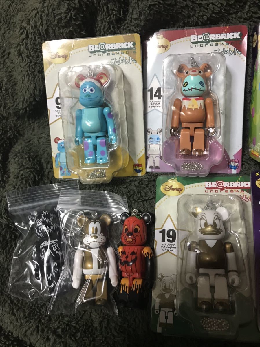 メディコムトイ ベアブリック ディズニー クリスマスパーティー 