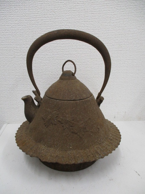 汲古 造 天寿斎蘇生鉄筆 純錫製 茶人山水図 四方式 茶壷 共箱 】 煎茶