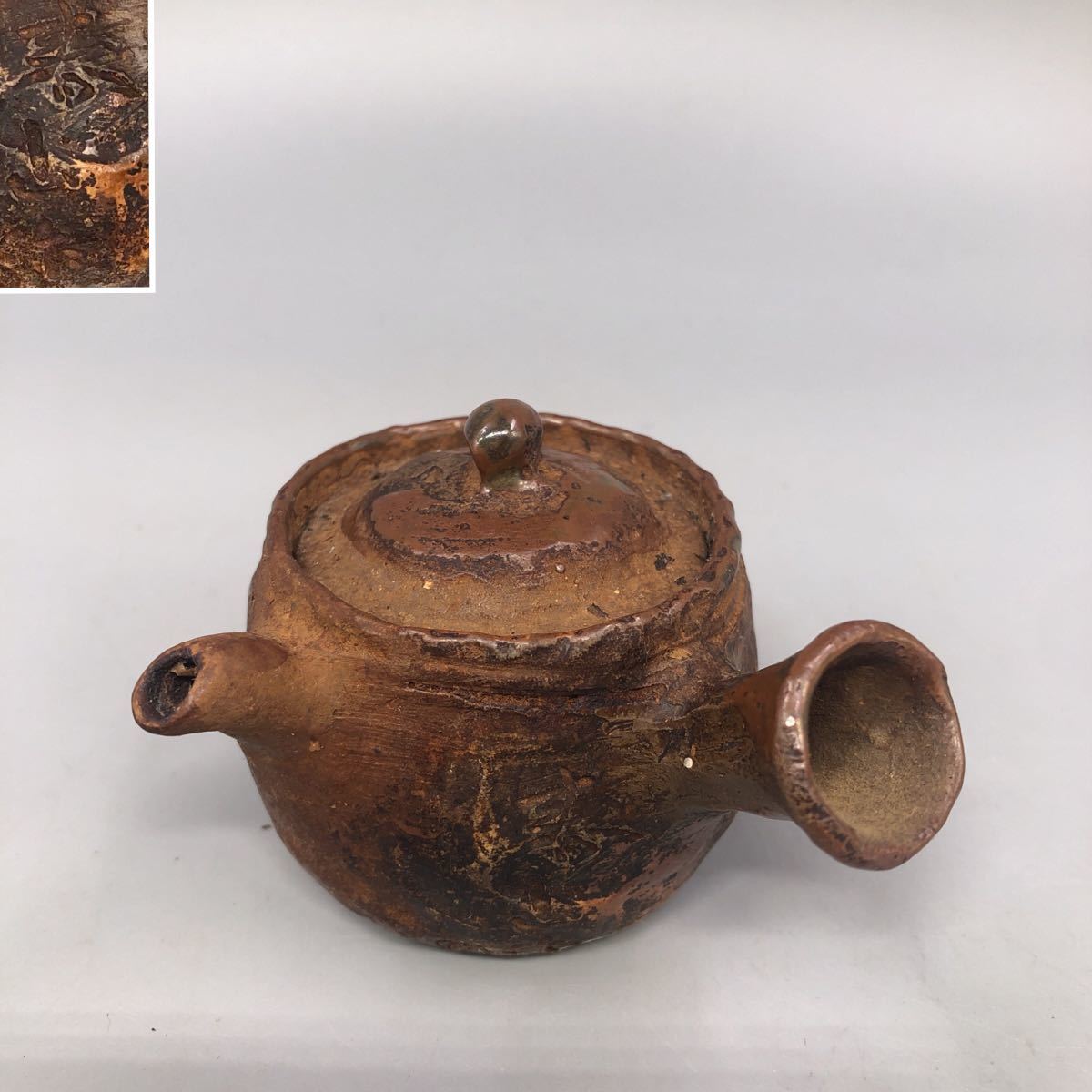 宝瓶　急須　茶器　白泥　萬古焼　春山 創】L252 萬古焼 「春山作」銘 萬古焼急須 笹岡春山造 萬古焼茶器