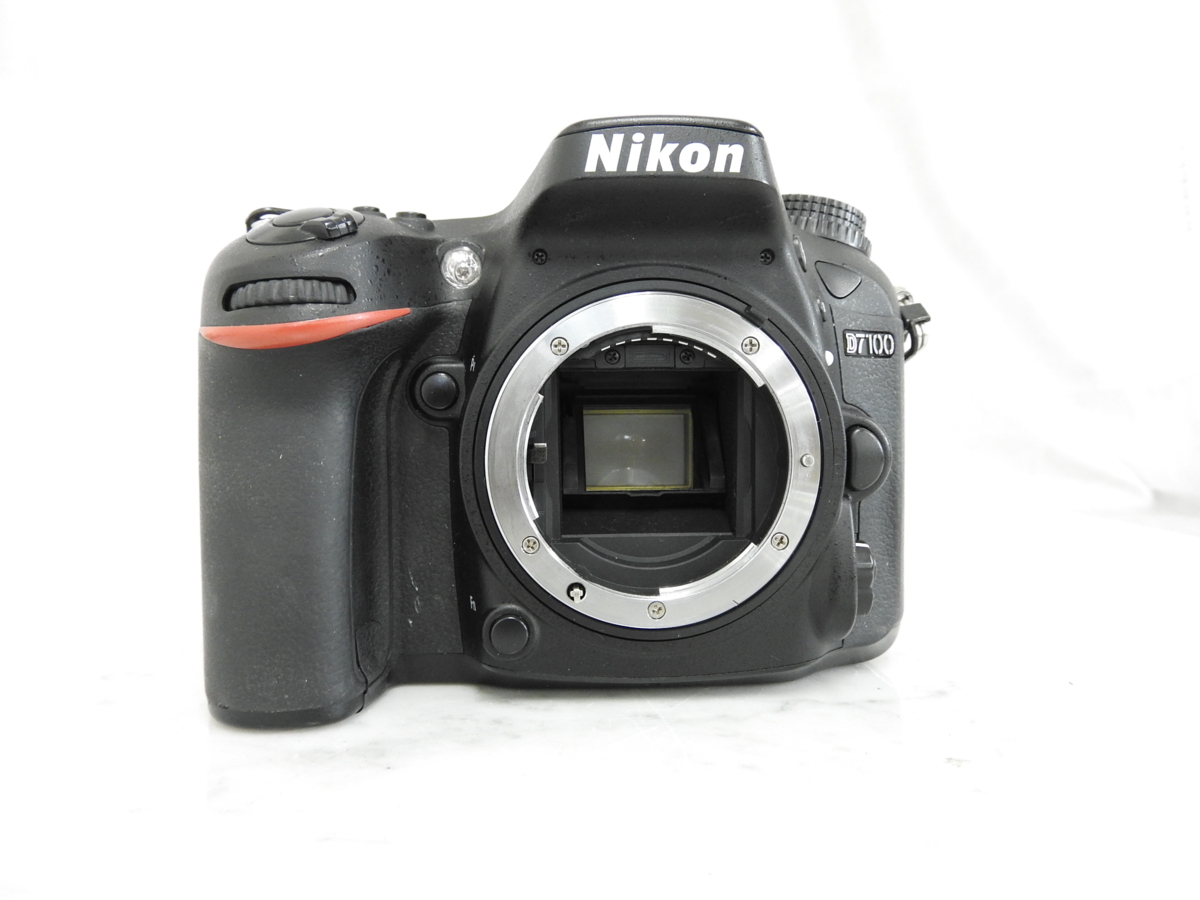 Nikon ニコン D7100 ボディのみ デジタル一眼レフカメラ 箱入り ☆中古 