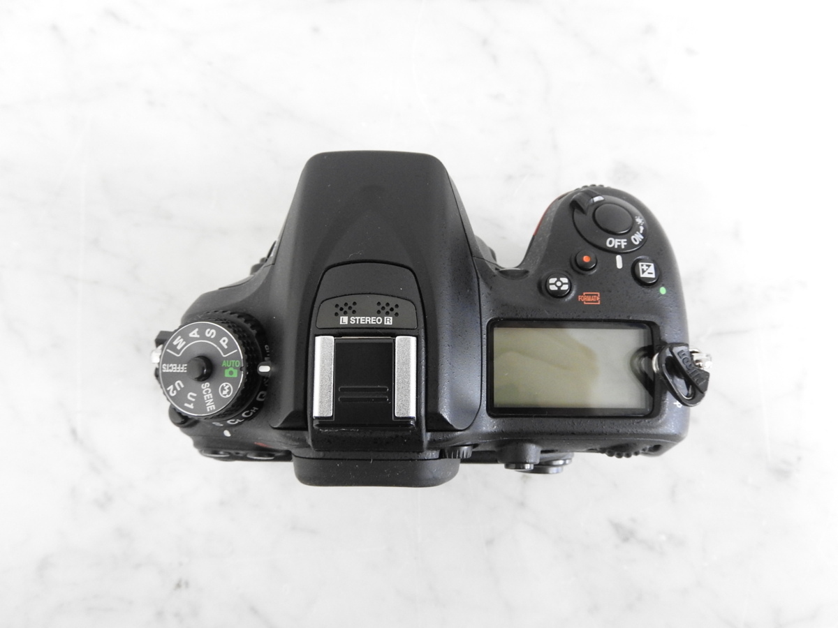 Nikon ニコン D7100 ボディのみ デジタル一眼レフカメラ 箱入り ☆中古 