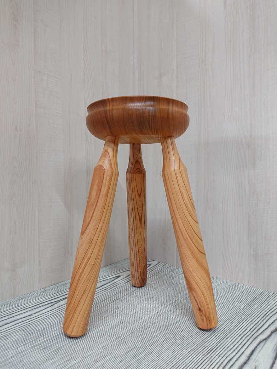 スツール屋さんのスツール！！ 欅、けやき重厚なスツール！！未使用品
