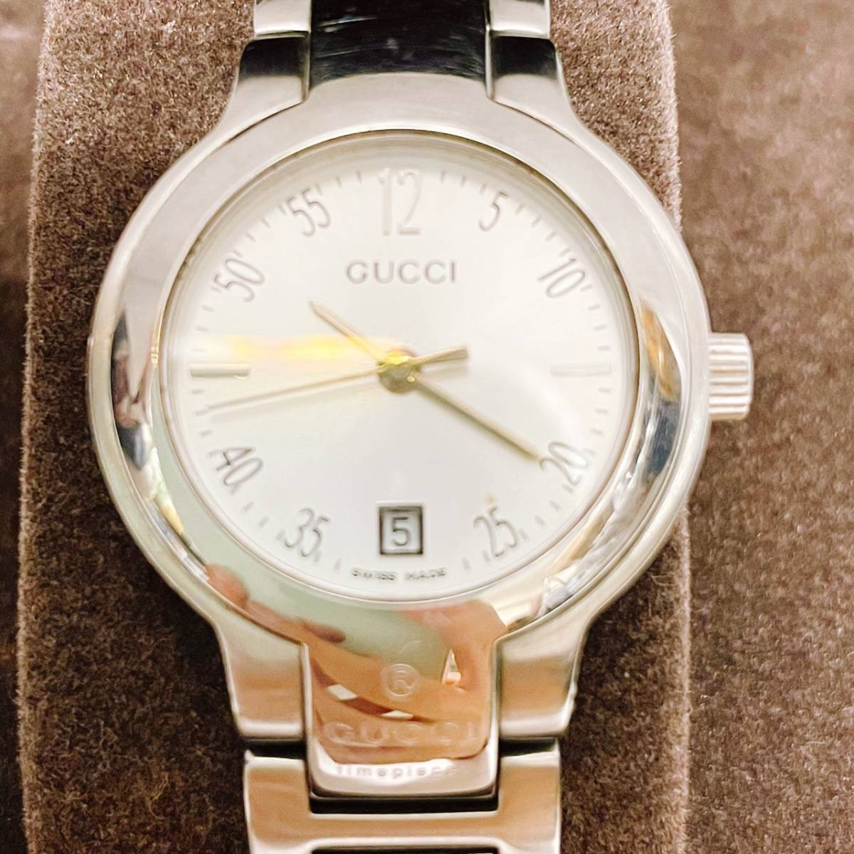 GUCCI ★ グッチ 8900L 白文字盤 クォーツ レディース腕時計 ★ブランド時計/カレンダー/SS/ステンレス/金属ベルト