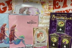 ディズニー アンティークの平均価格は4 981円 ヤフオク 等のディズニー アンティークのオークション売買情報は53件が掲載されています