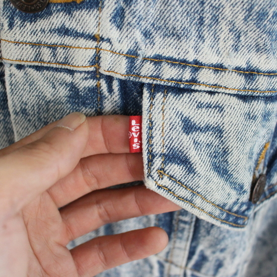 P81 80sビンテージ リーバイス70507 デニムジャケット USA製■1980年代製 表記Sサイズ LEVIS70507 トラッカー ストリート ケミカル 古着 0 リーバイス デニムジャケット ケミカルウォッシュ Levi\u0027sリーバイス L