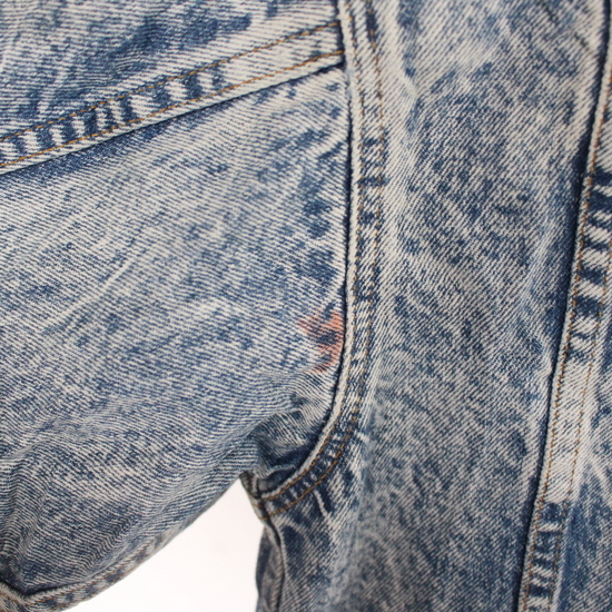 P81 80sビンテージ リーバイス70507 デニムジャケット USA製■1980年代製 表記Sサイズ LEVIS70507 トラッカー ストリート ケミカル 古着 0 リーバイス デニムジャケット ケミカルウォッシュ Levi\u0027sリーバイス L