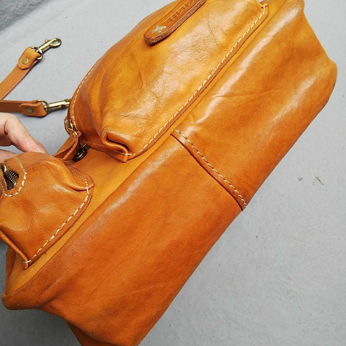 良品 ヘルツ オールレザー ショルダー キャメル 2way チャーム Hertz