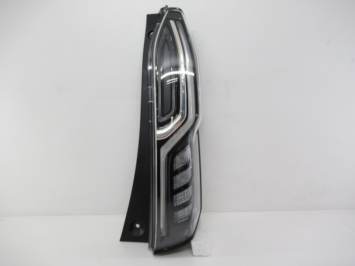 安い，人気SALE ホンダ N-BOX カスタム JF3/JF4 純正 右 テールランプ ライト ICHIKOH D186 M053365(テールライト)｜売買されたオークション情報、yahooの商品情報をアーカイブ公開 - オークファン ホンダ用