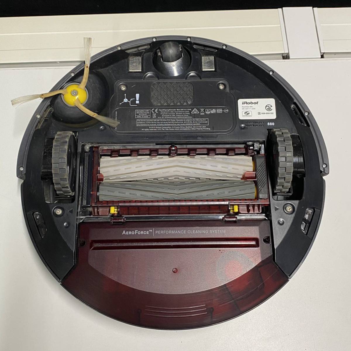Roomba iRobot 0 ルンバ アイロボット 中古 ロボット掃除機 ルンバ880 ロボット掃除機「Roomba Roomba880 新品電池ルンバ880 - ヨドバシ.com 本体 自分で修理する方法を学ぶ 1時間半以上の動作確認済｜Yahoo!フリマ（旧
