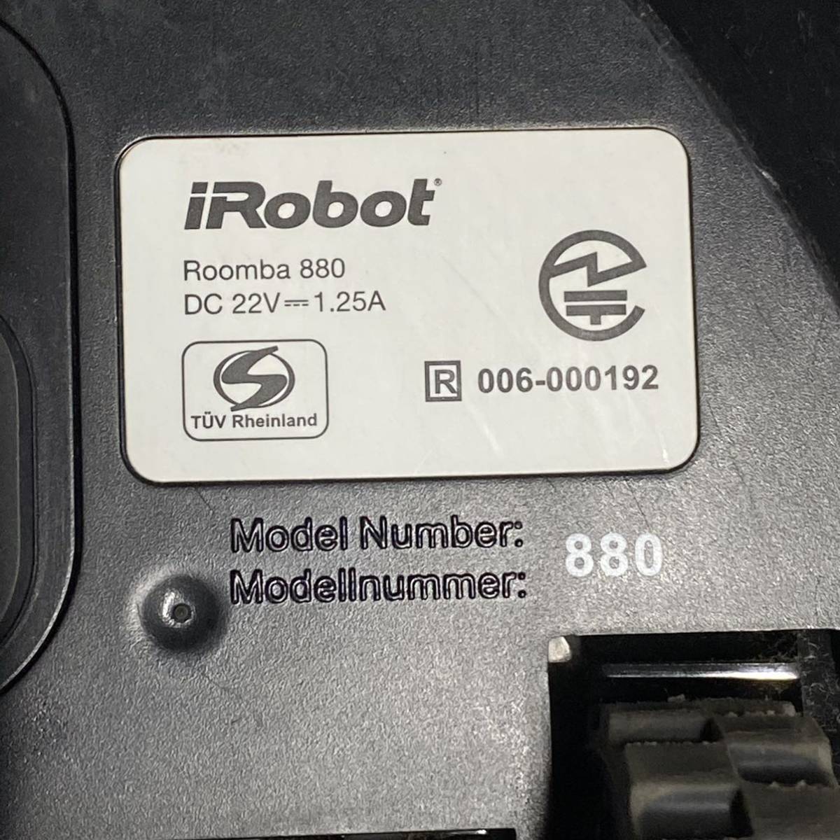 Roomba iRobot 0 ルンバ アイロボット 中古 ロボット掃除機 ルンバ880 ロボット掃除機「Roomba Roomba880 新品電池ルンバ880 - ヨドバシ.com 本体 自分で修理する方法を学ぶ 1時間半以上の動作確認済｜Yahoo!フリマ（旧
