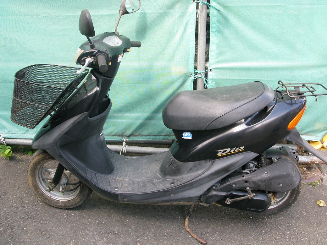 ライブディオ AF34 リアホイール付きエンジン 不動 部品取りなどに ☆ホンダ・DIO（ディオ）AF34/部品取り車・ジャンクで（代理出品
