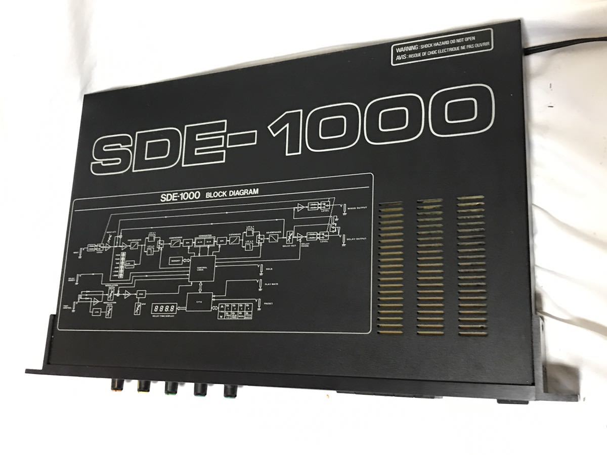 Roland SDE-1000 Digital Delay 1983 - 1989 - Black