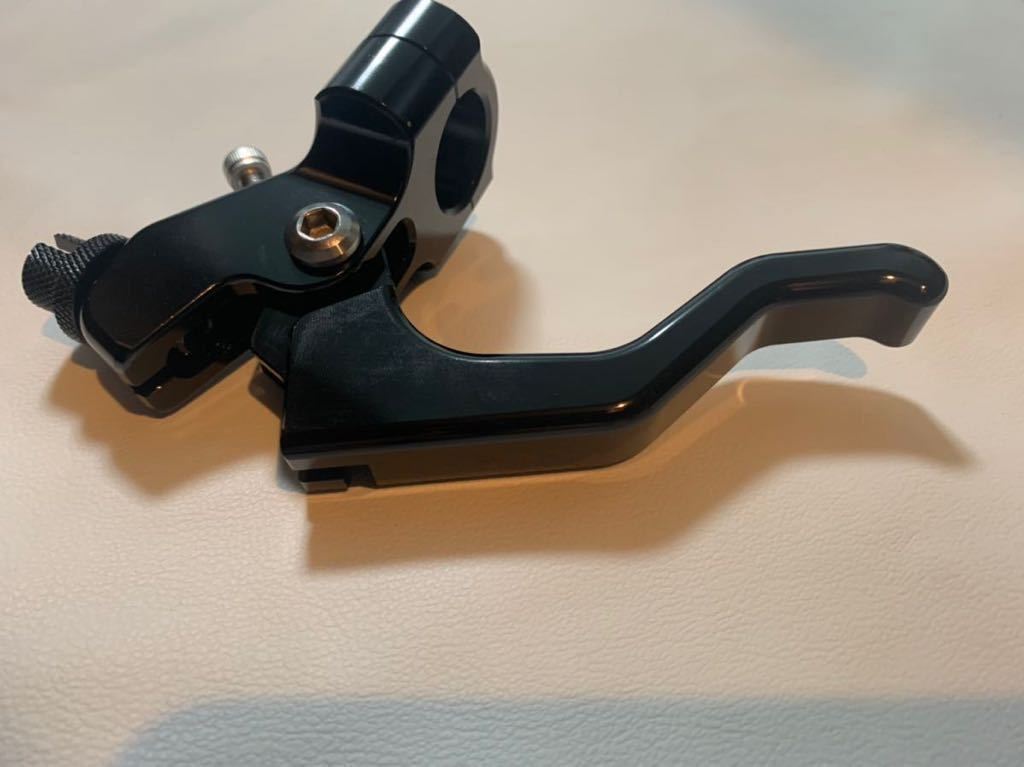 ウルトラライトクラッチレバー ショート 即日発送CNC 削り出し ベアリング 最上品 スタント ウィリー フリースタイルエクストリーム
