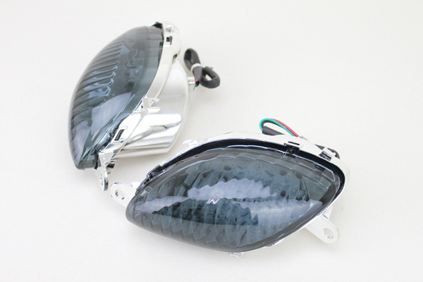 驚きの破格値，格安 GSX1300R隼 GW71A スモーク LEDフロントウインカー 99-07年 ハヤブサ HAYABUSA クリアウインカー SUZUKI スズキ(ウインカー)｜売買されたオークション情報、yahooの商品情報をアーカイブ公開 - オークフ スズキ用