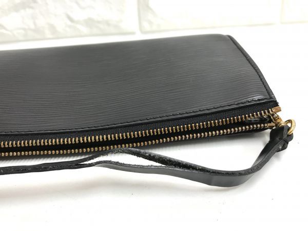 エピ LOUIS ポシェット VUITTON ハンドバッグ ルイヴィトン アクセ
