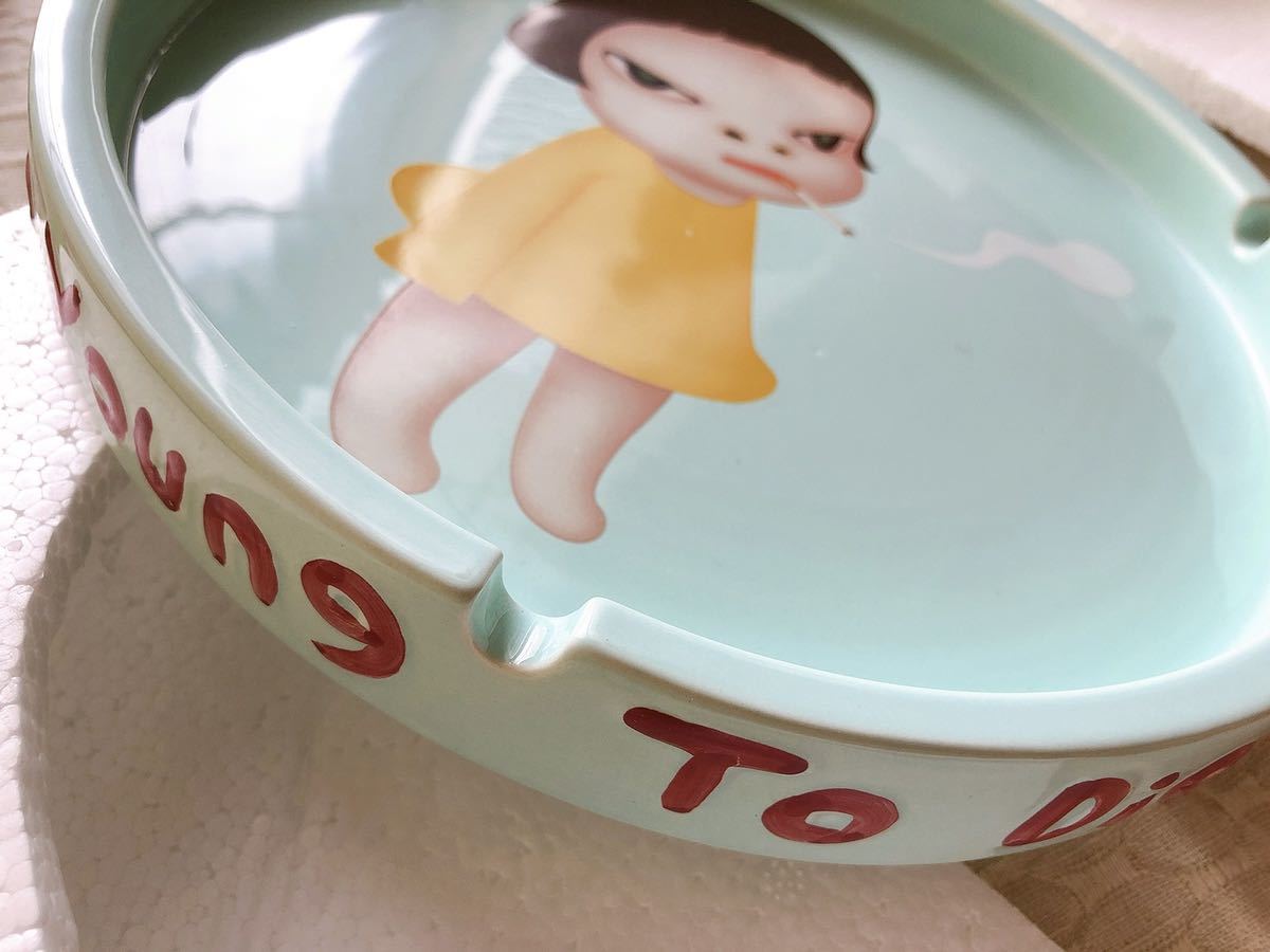 奈良美智 灰皿 奈良美智 若くして死ぬ 灰皿 希少 2002年限定