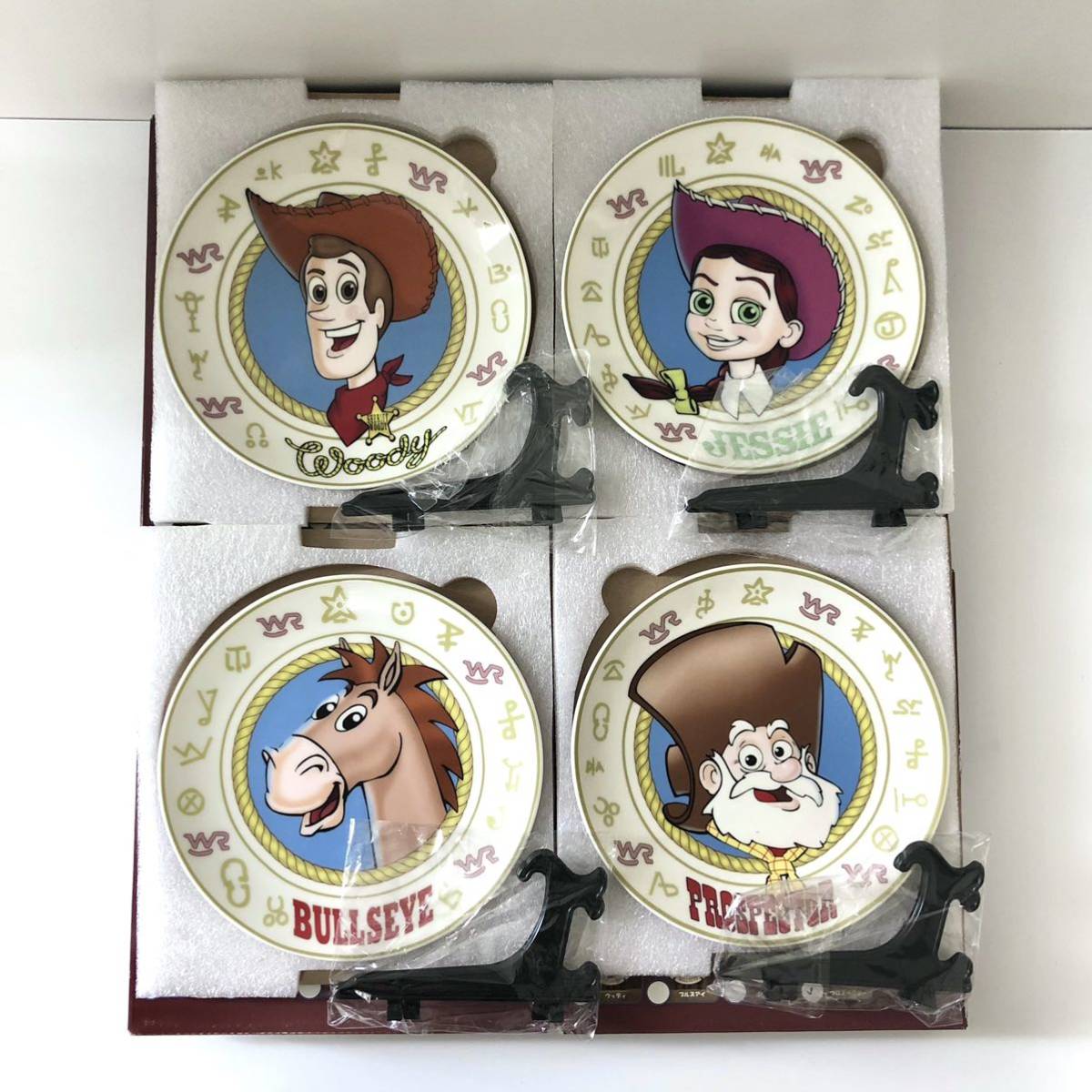 ウッディのラウンドアップ 絵皿コレクション トイストーリー トイ