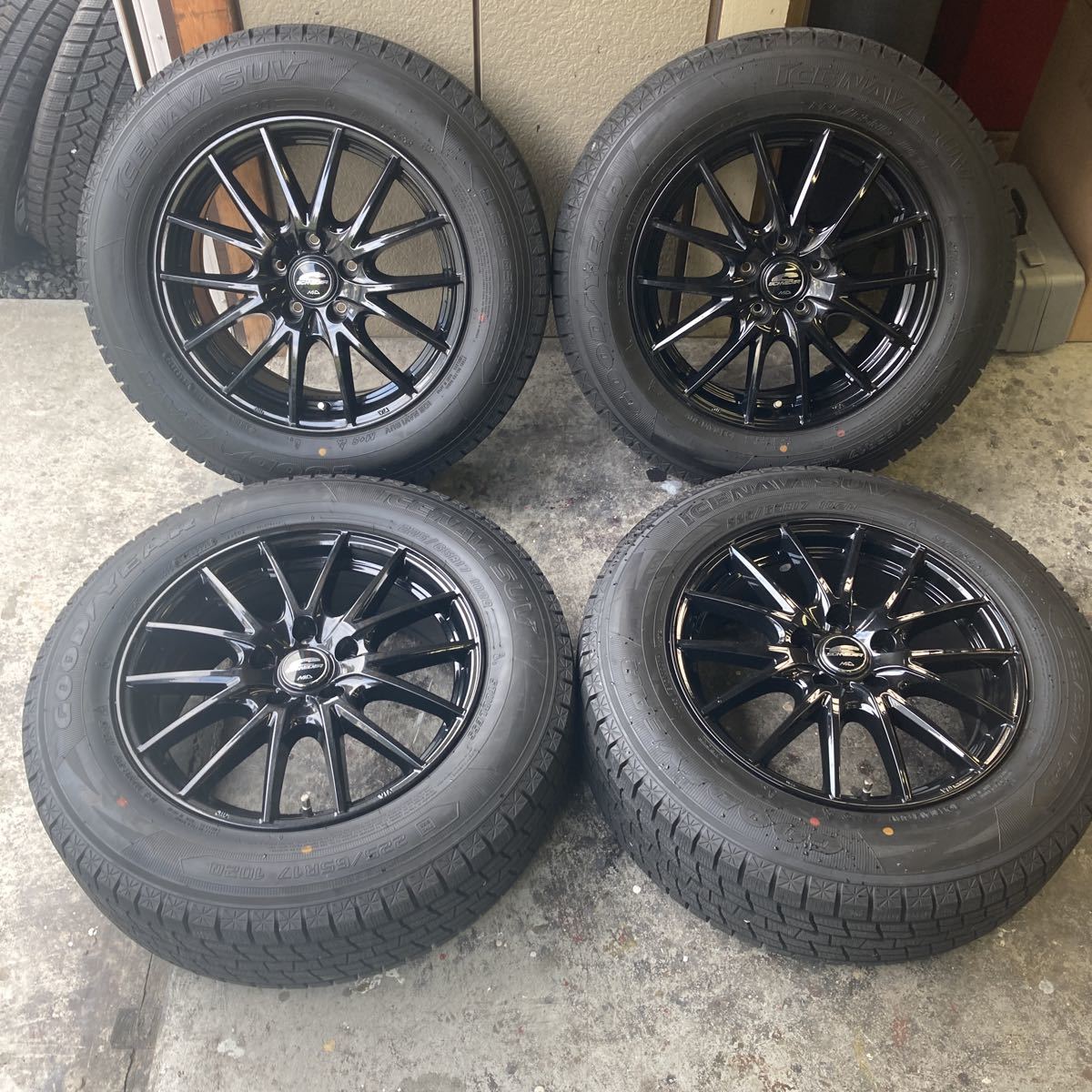 225⁄65R17 スタッドレス グッドイヤー 4本 SUV ICE DM-2スタッドレス 