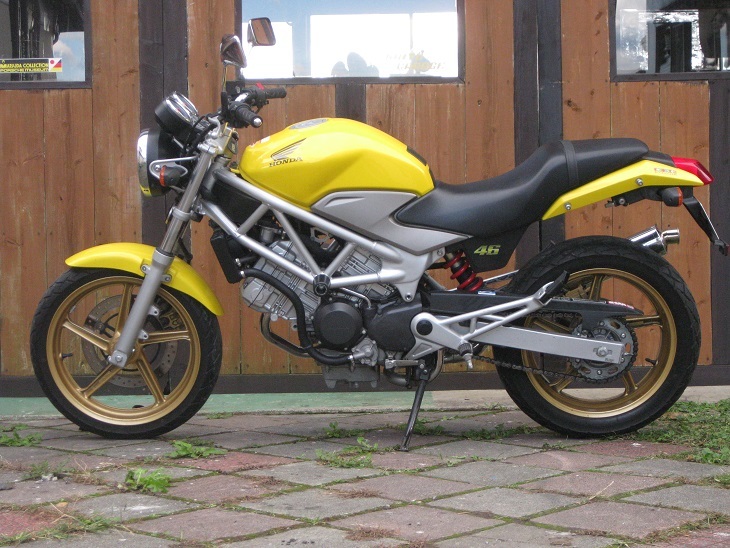 バイク選び VTR250⁄ホンダの新車・中古バイクを探すなら｜ウェビック 