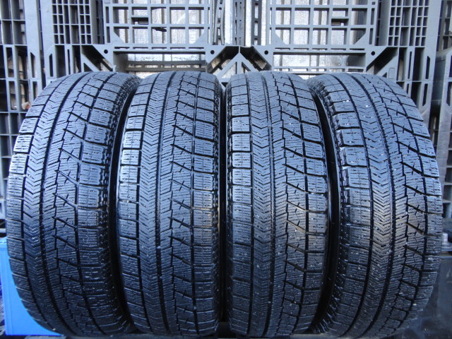 送料無料】YOKOHAMA BLUEARTH RV02 225/45R18 4本セット 2016年