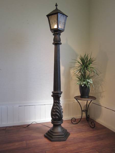 古い街灯 フロアスタンドランプ ライト アンティーク照明 フロアスタンド 売買されたオークション情報 Yahooの商品情報をアーカイブ公開 オークファン Aucfan Com