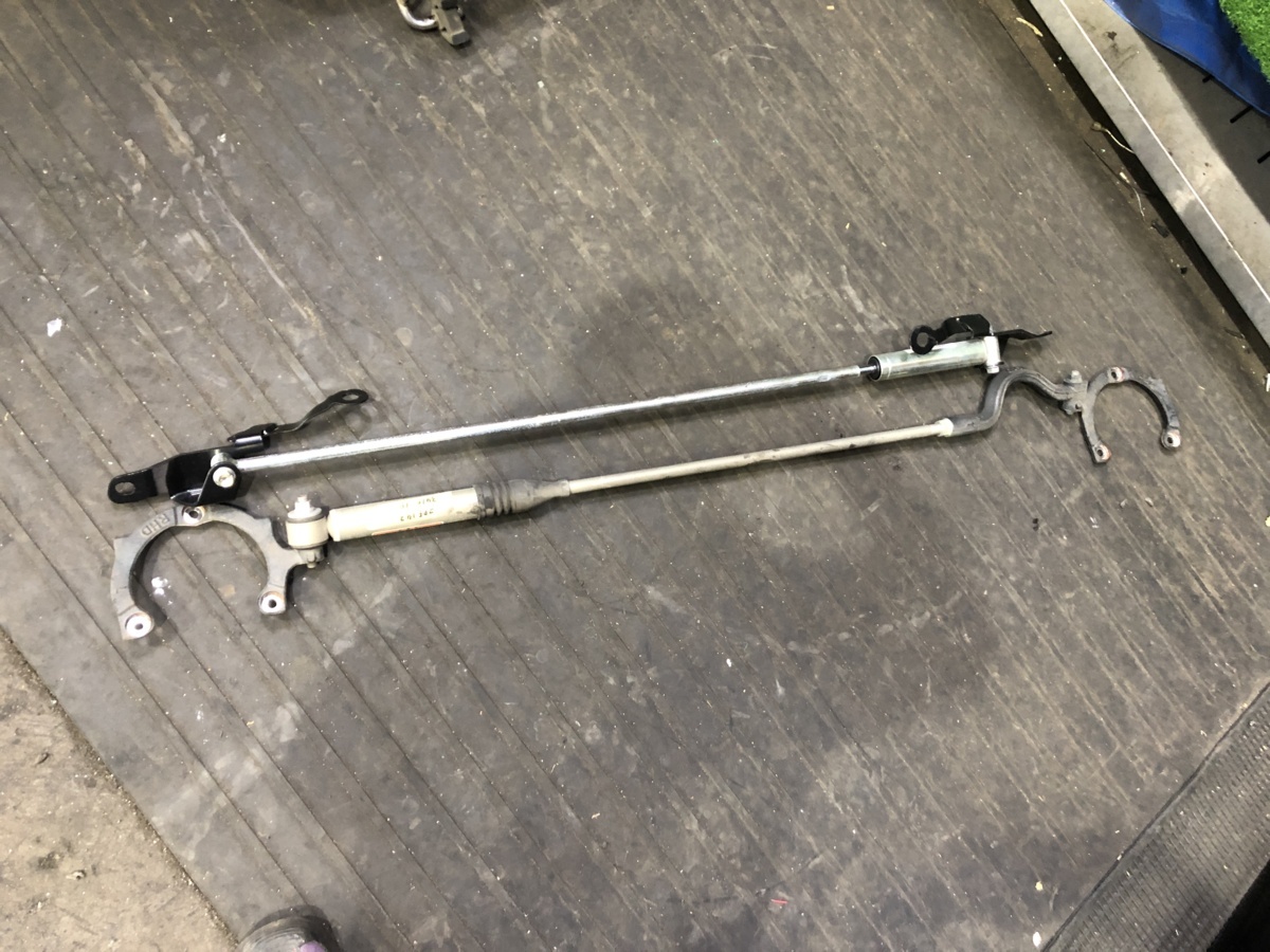 カローラフィールダー ZRE142 パフォーマンスダンパー タワーバー