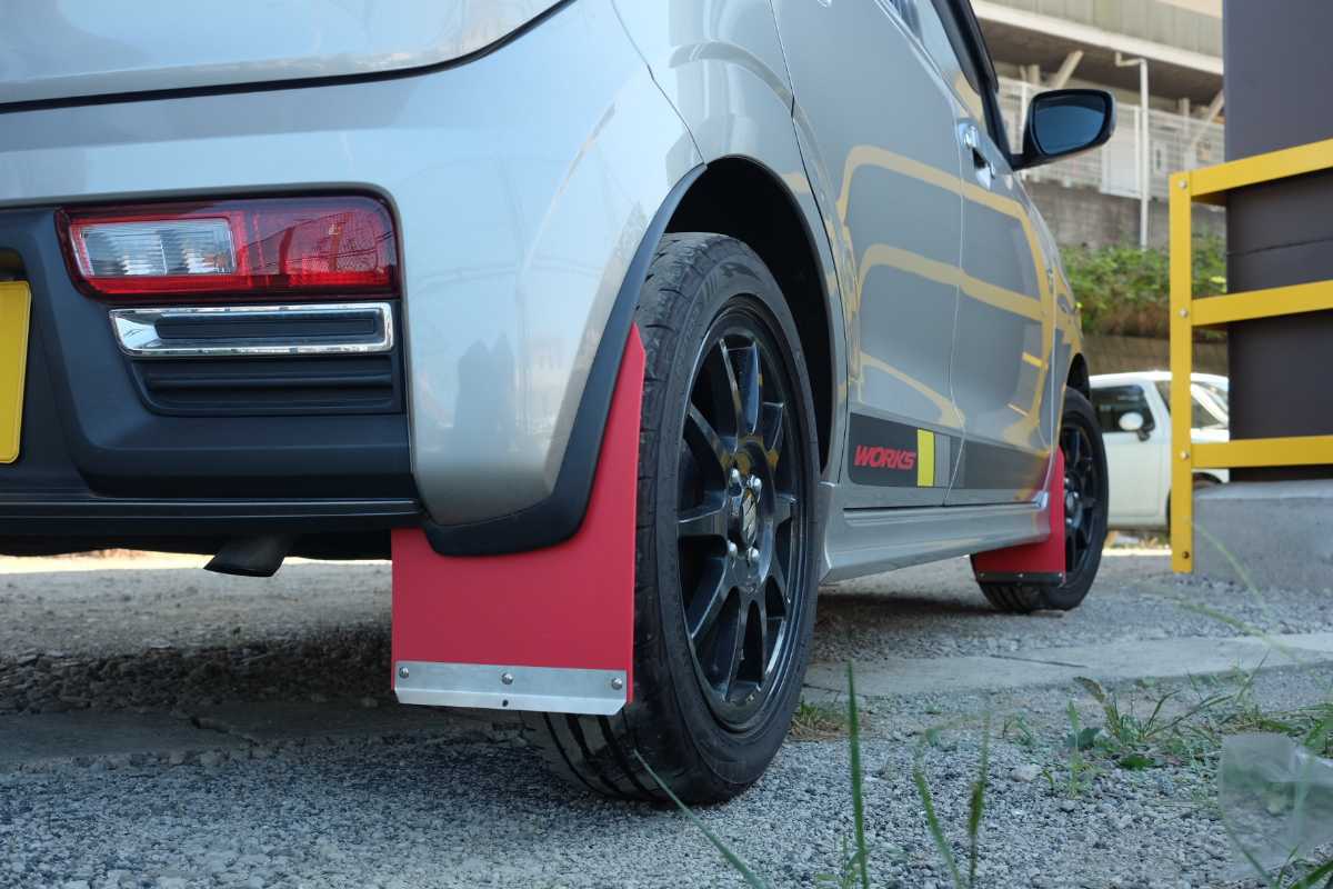 SUZUKI　アルトワークス　HA36s マッドガード　マッドフラップ