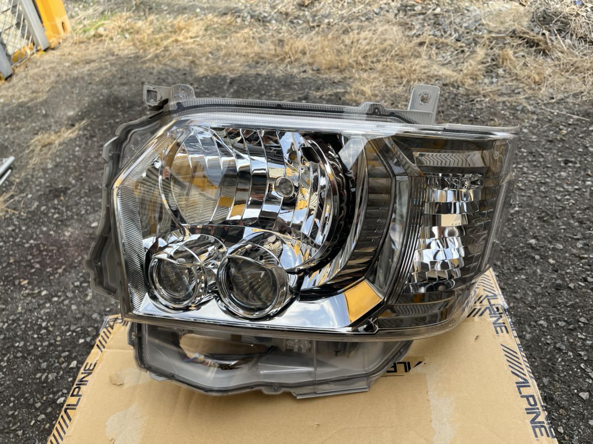 トヨタ純正　TRH200　ハイエース　後期　LEDヘッドライト左側　200系 ハイエース 200系 純正ヘッドライトの通販 | ヘッドランプ [ハイエース