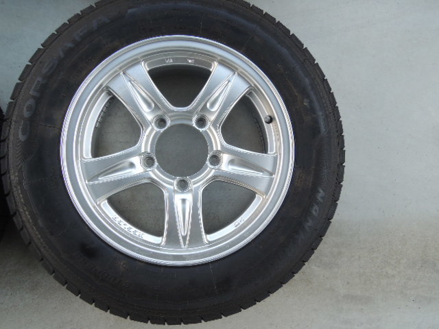 ジムニー スタッドレス 4本セット 175/80R16 タイヤは溝ありで2016製