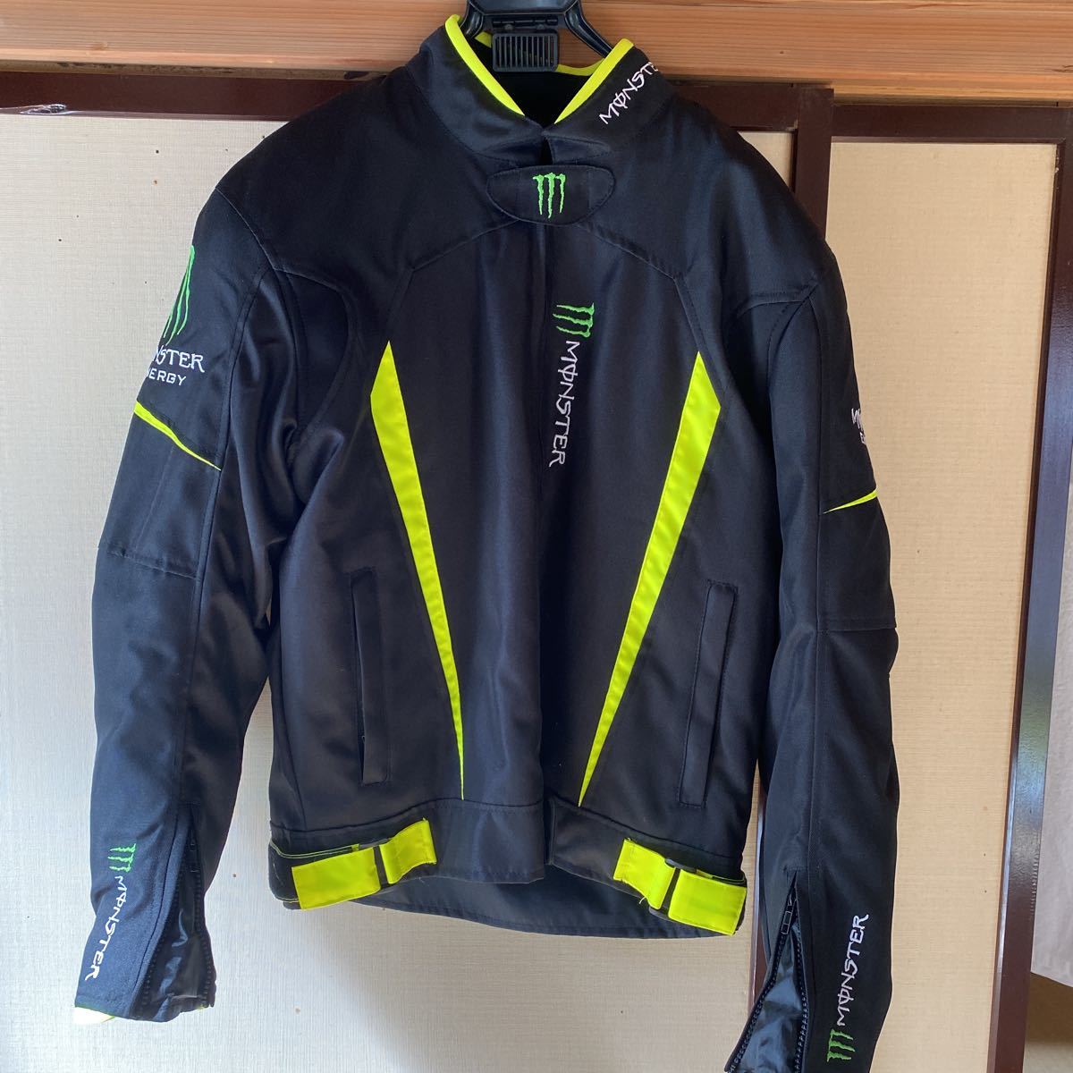モンスターエナジー ジャケット サイズ L