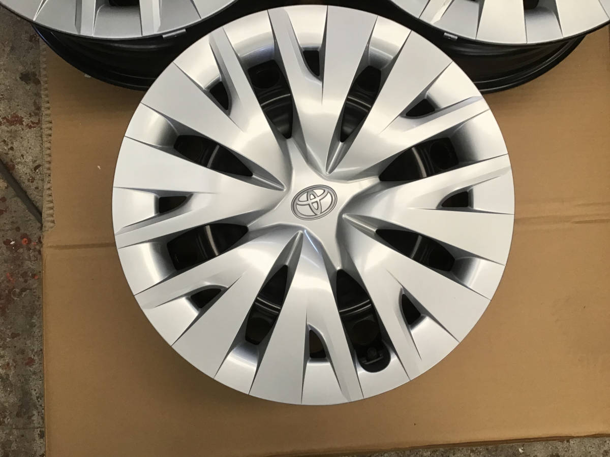 トヨタ ヤリス 新車外し 15インチ 鉄ホイール ホイールキャップ付 4本